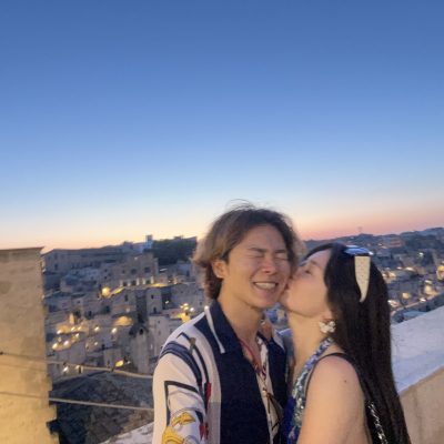 保護中: 結婚しました。裏側